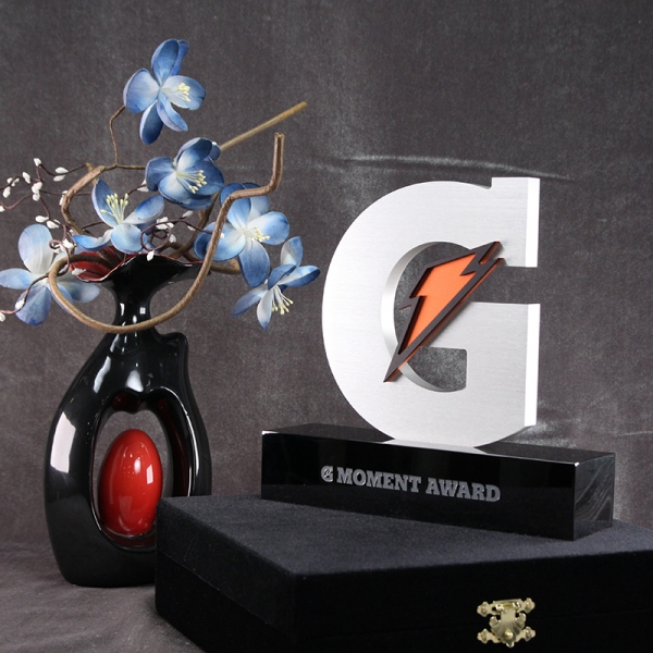 G Moment Award